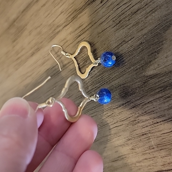 NWOT Plunder Earrings - Picture 2 of 3